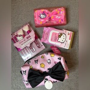 Hello Kitty Limited Edition Brush Set + Pouch + Cleansing Towelette Bundle BNWT
